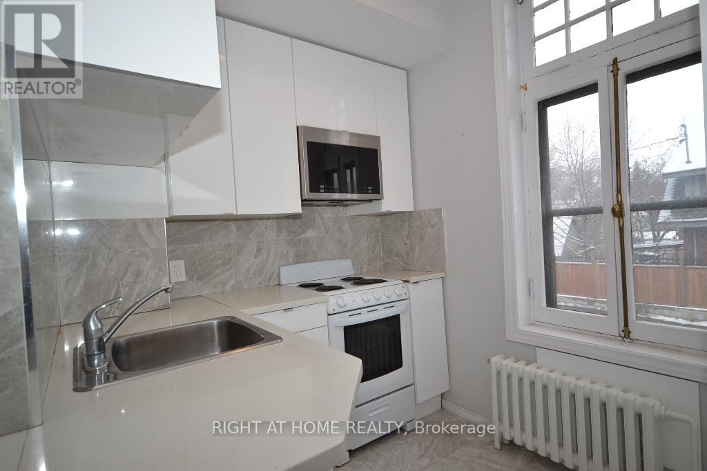 102 - 17 Marlborough Avenue, Ottawa, Ontario  K1N 8E6 - Photo 9 - X12397082