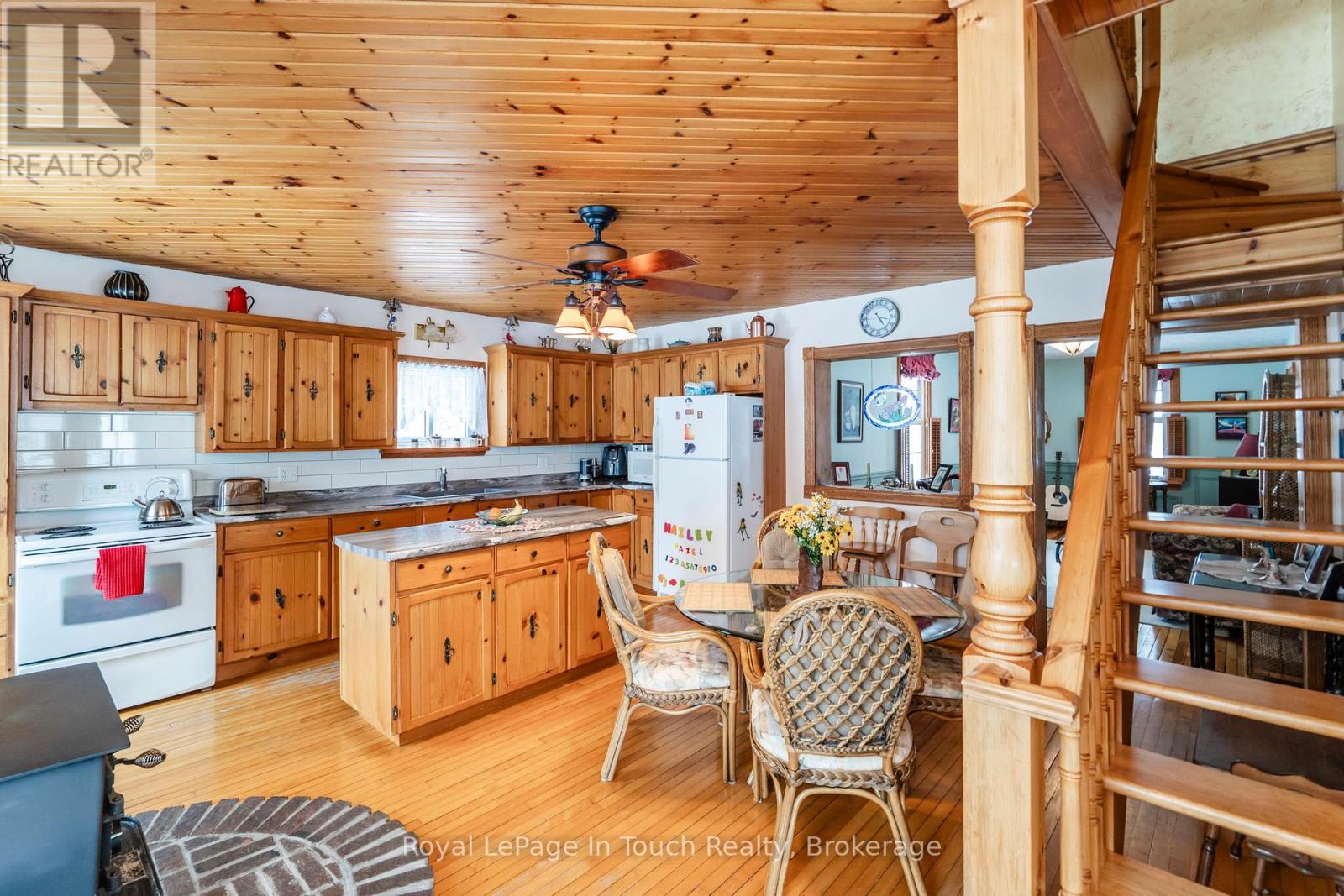 306 Church Street, Penetanguishene, Ontario  L9M 1G5 - Photo 26 - S12397041