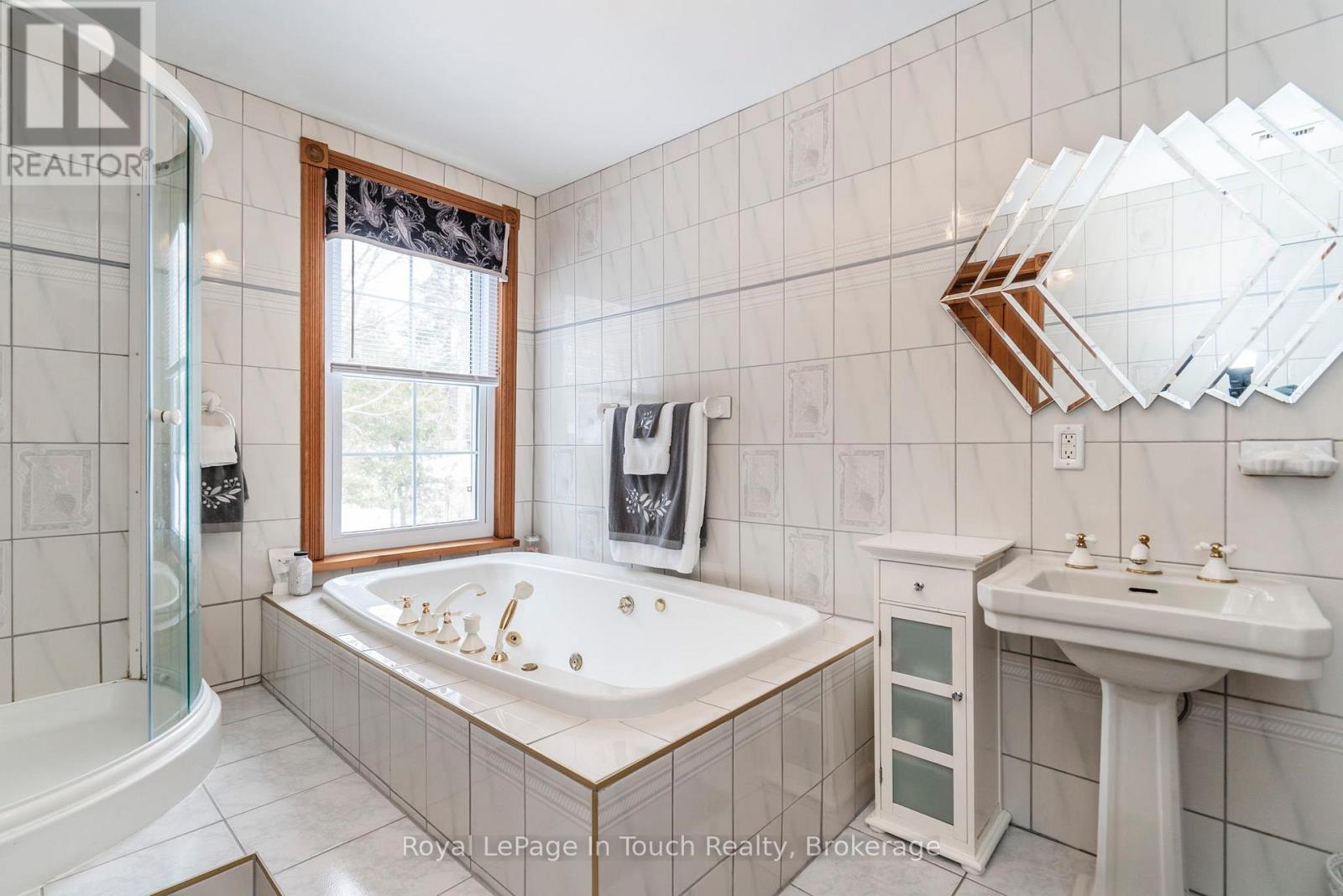 306 Church Street, Penetanguishene, Ontario  L9M 1G5 - Photo 32 - S12397041