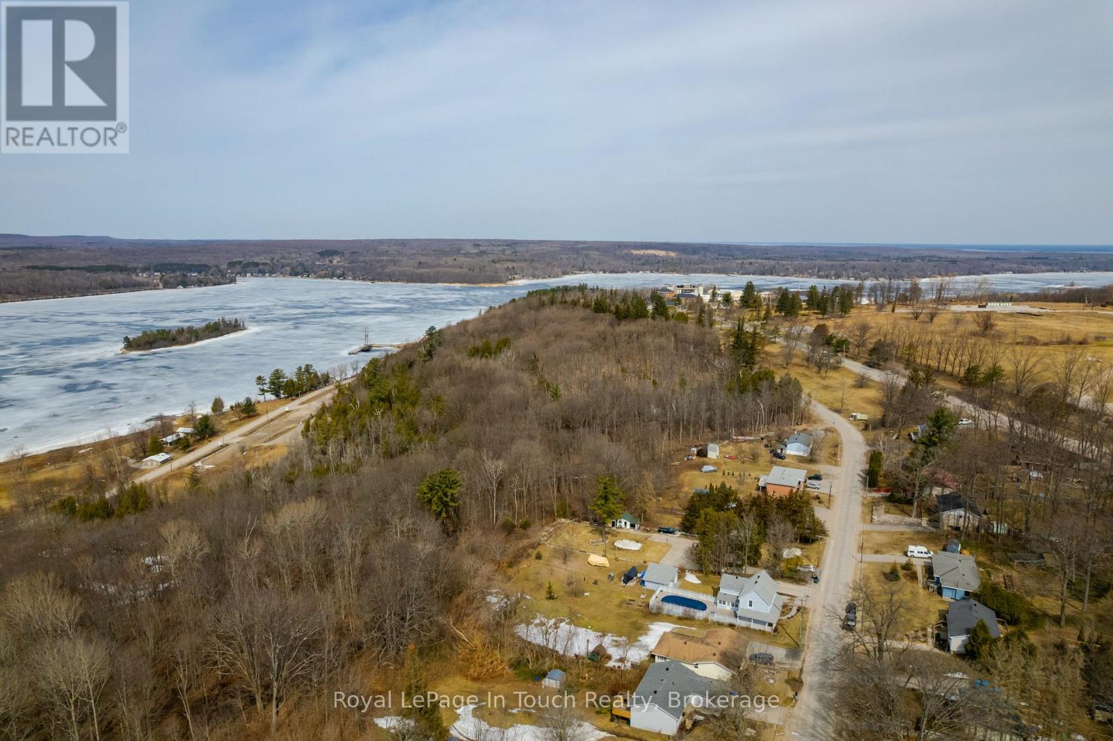 306 Church Street, Penetanguishene, Ontario  L9M 1G5 - Photo 46 - S12397041