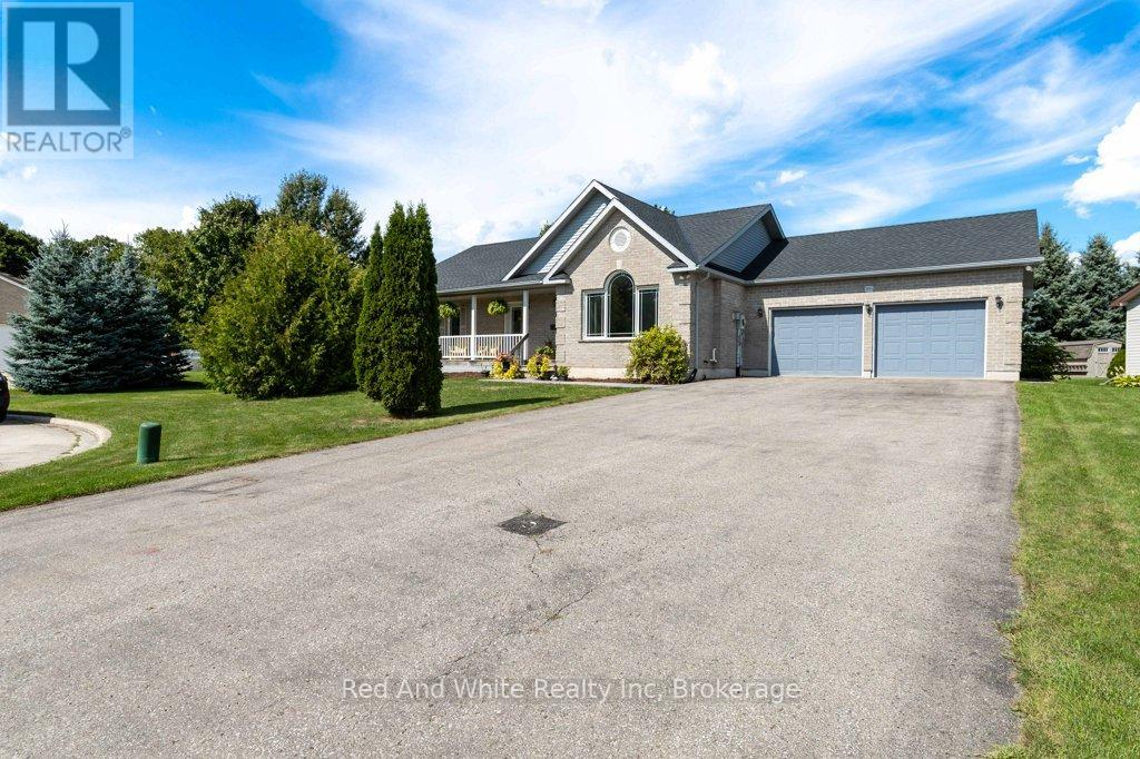 395 BELL STREET, Minto, Ontario