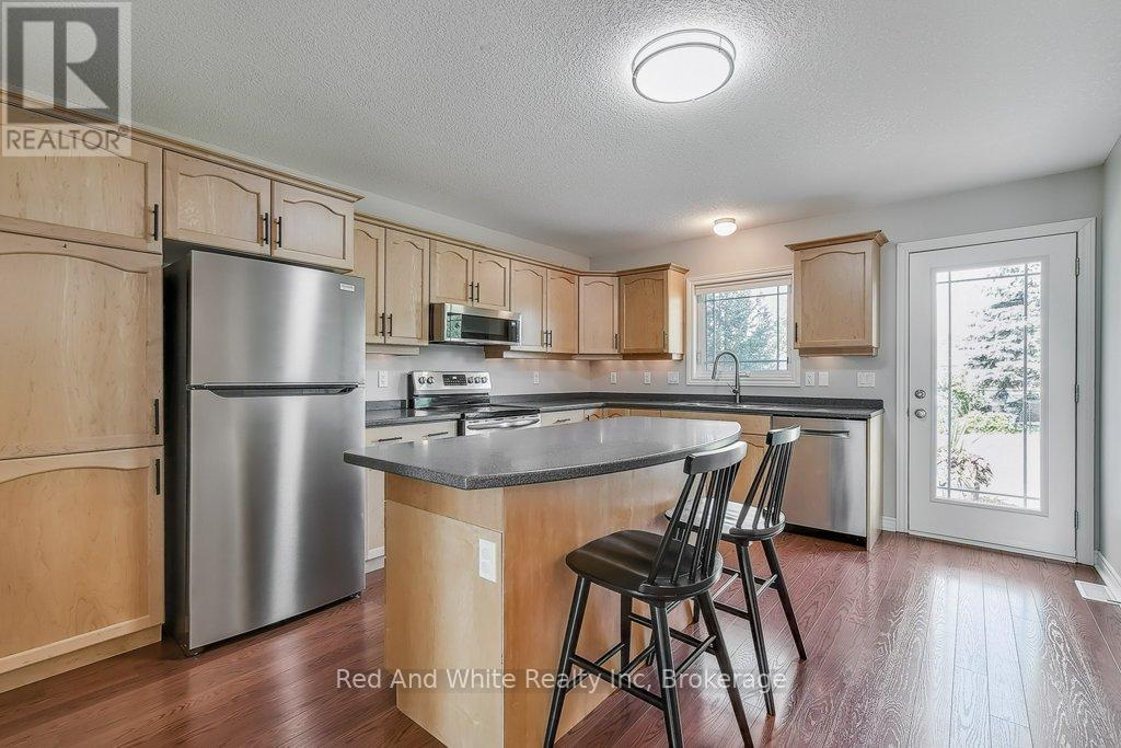 395 Bell Street, Minto, Ontario  N0G 2P0 - Photo 12 - X12397019
