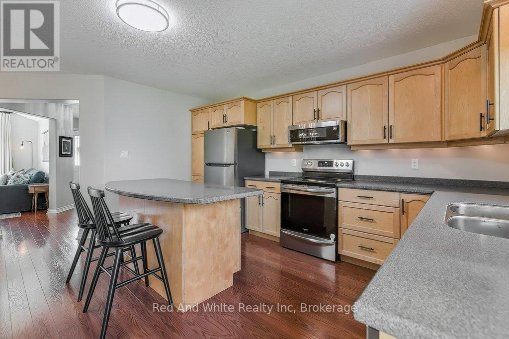 395 Bell Street, Minto, Ontario  N0G 2P0 - Photo 13 - X12397019