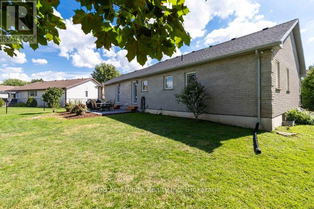 395 Bell Street, Minto, Ontario  N0G 2P0 - Photo 27 - X12397019