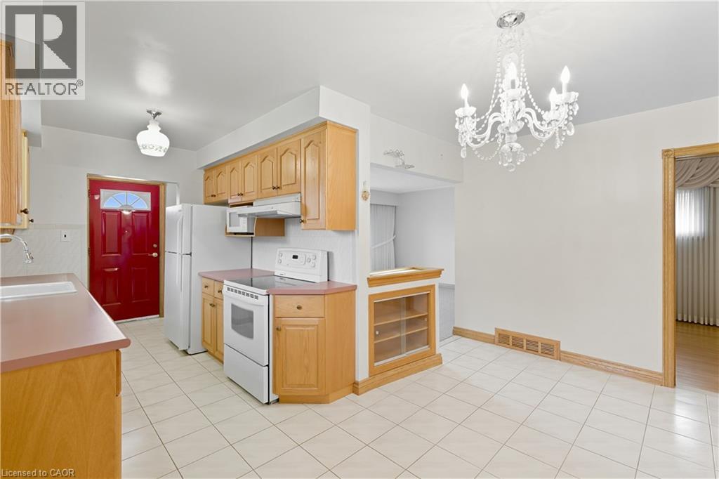 98 East 16th Street, Hamilton, Ontario  L9A 4J3 - Photo 10 - 40767422