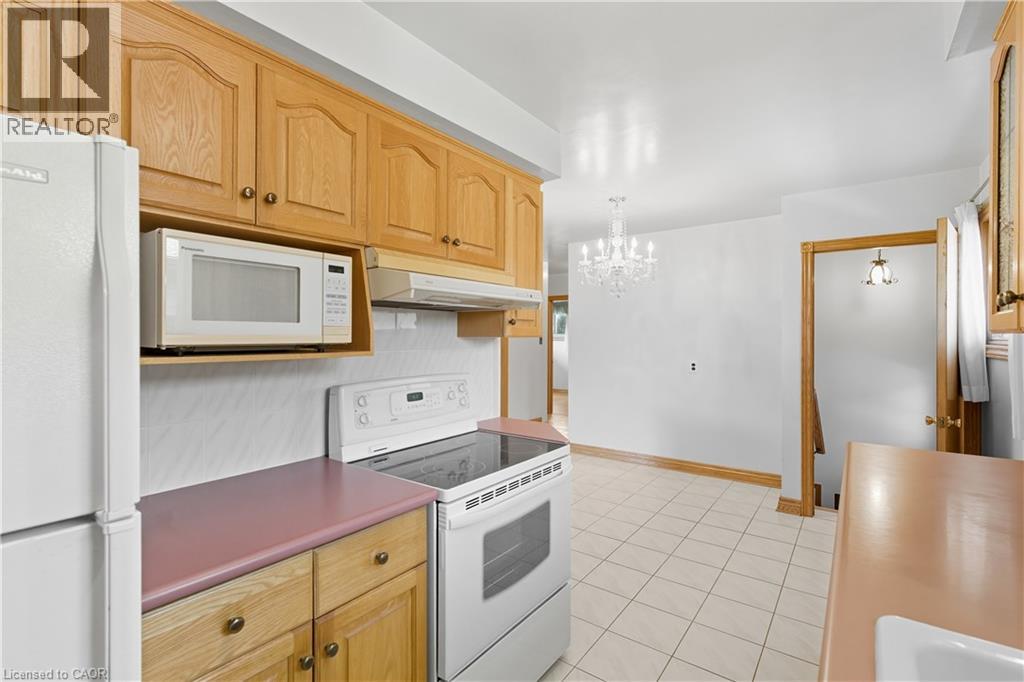 98 East 16th Street, Hamilton, Ontario  L9A 4J3 - Photo 16 - 40767422