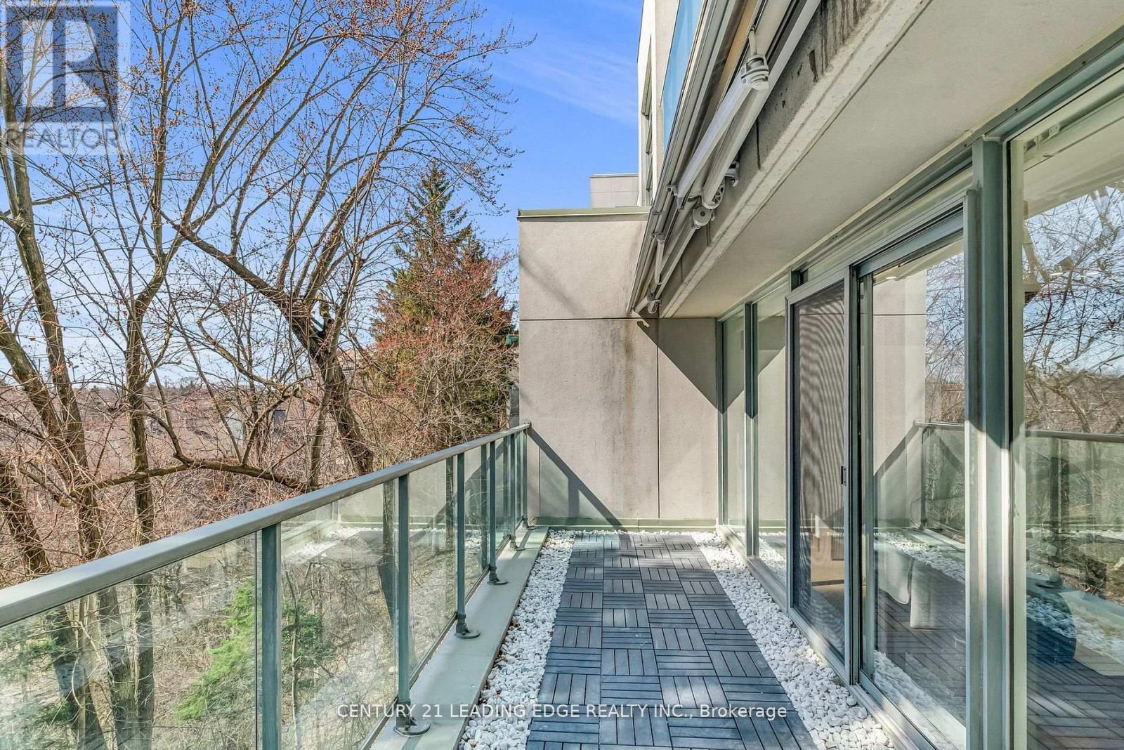 208 - 1 Watergarden Way, Toronto, Ontario  M2K 2Z7 - Photo 29 - C12396829