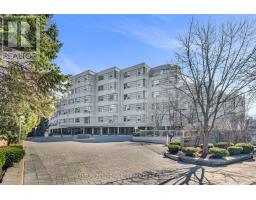 208 - 1 WATERGARDEN WAY, Toronto, Ontario