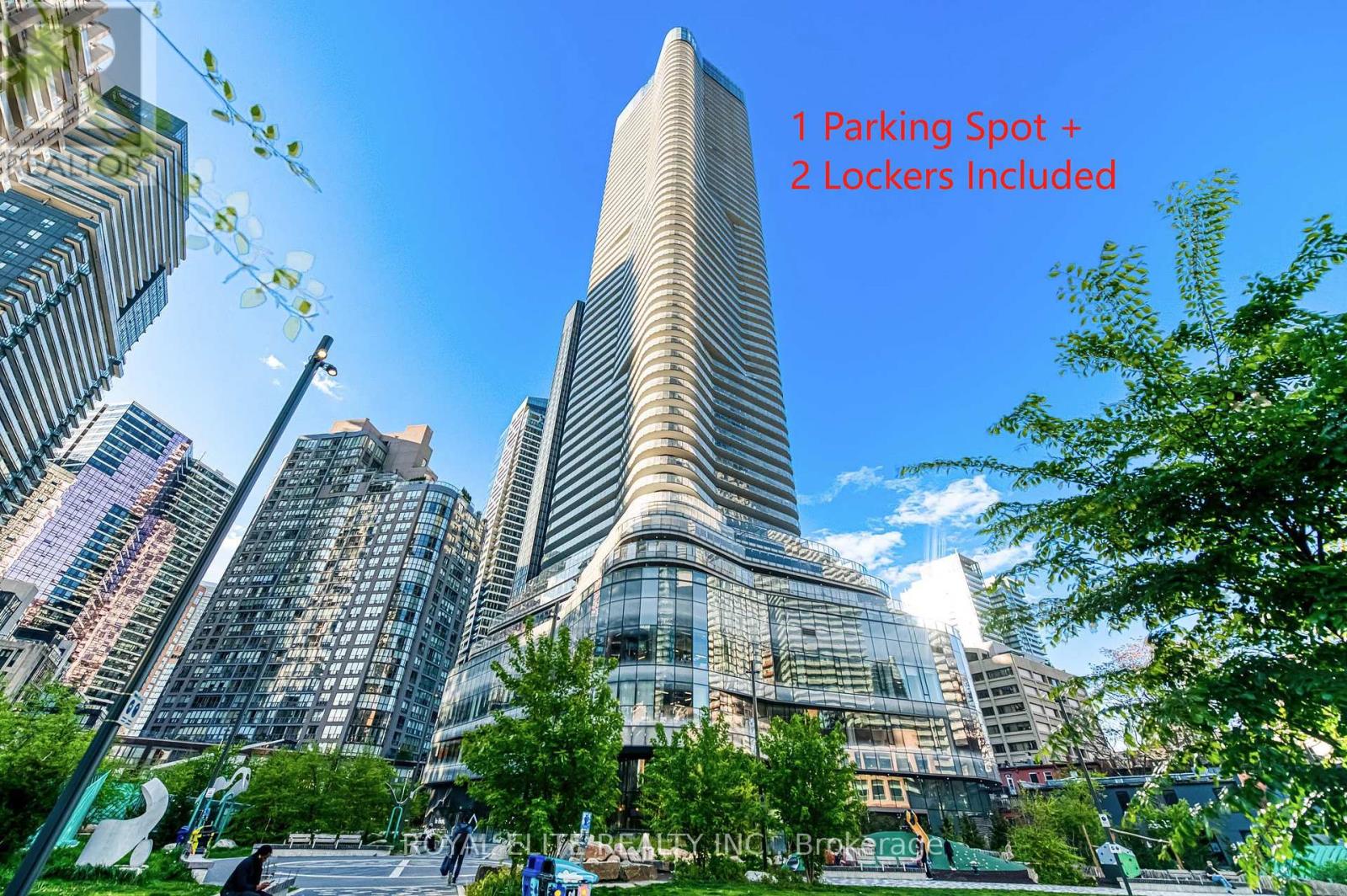 612 - 11 Wellesley Street W, Toronto, Ontario  M4Y 0G4 - Photo 1 - C12396862