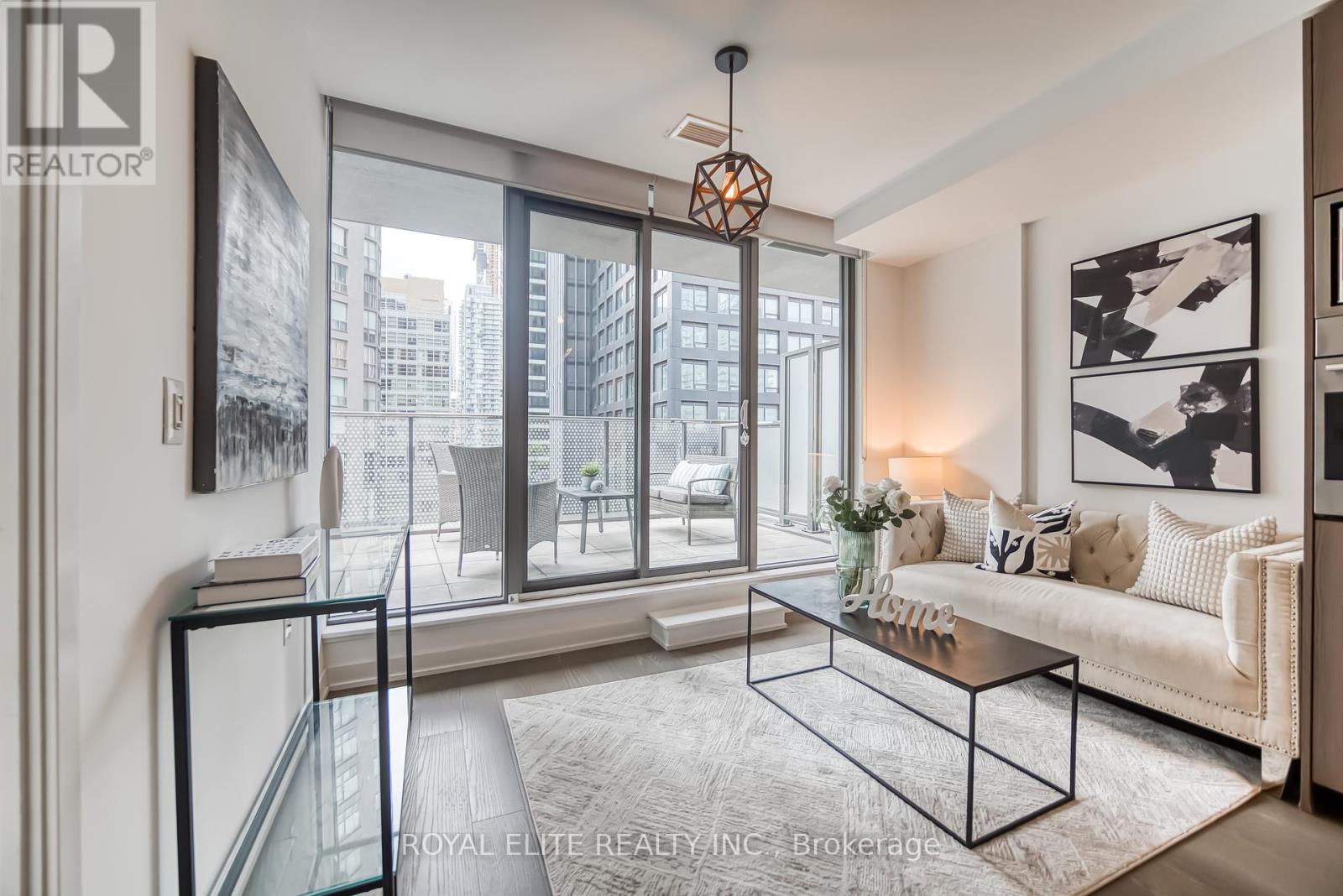 612 - 11 Wellesley Street W, Toronto, Ontario  M4Y 0G4 - Photo 16 - C12396862