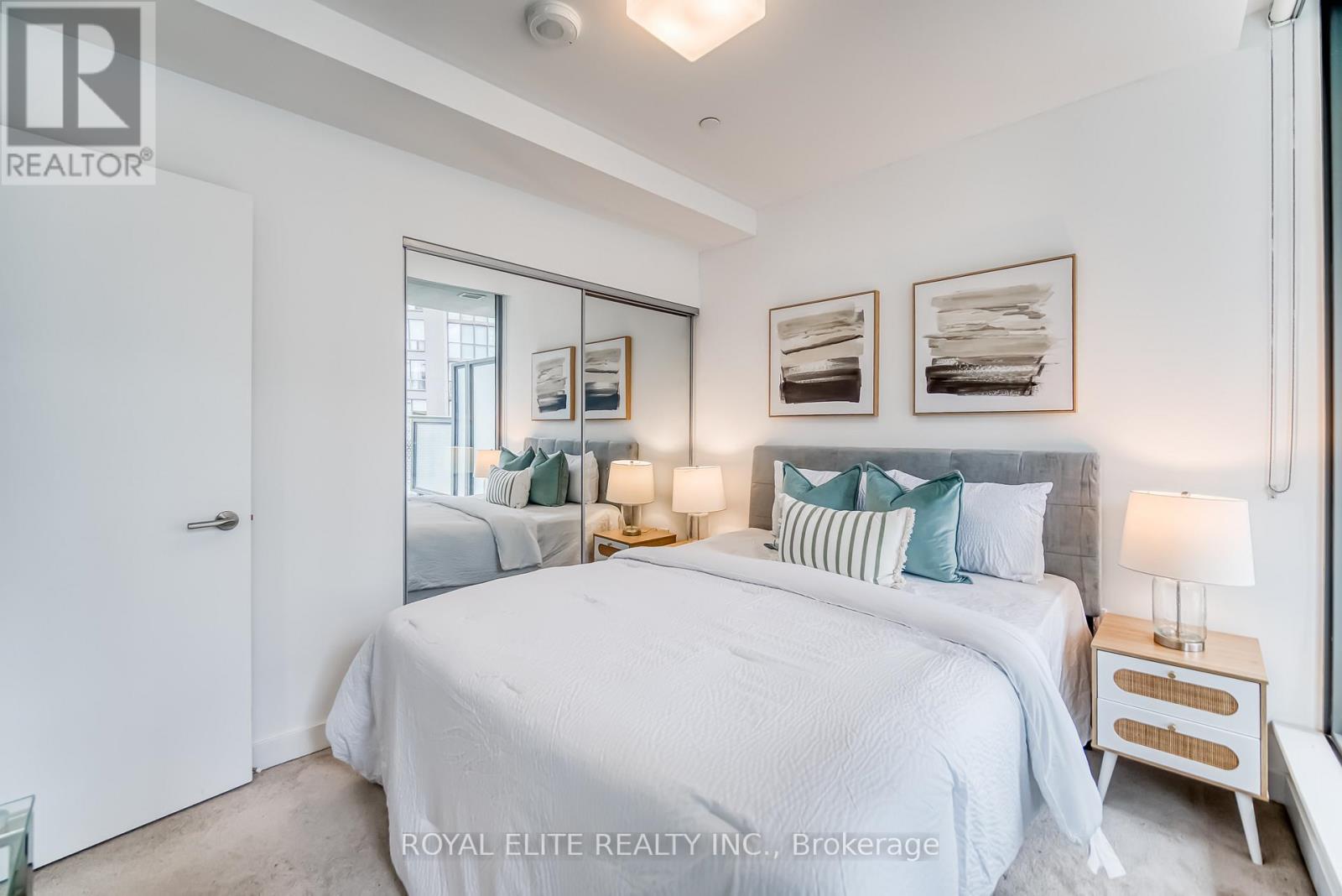 612 - 11 Wellesley Street W, Toronto, Ontario  M4Y 0G4 - Photo 23 - C12396862