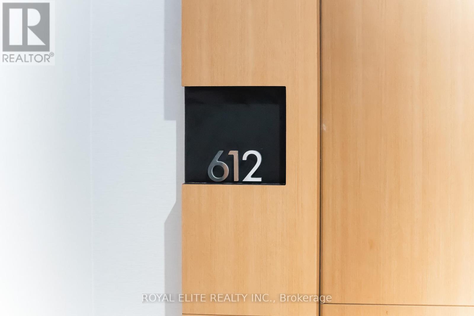 612 - 11 Wellesley Street W, Toronto, Ontario  M4Y 0G4 - Photo 5 - C12396862