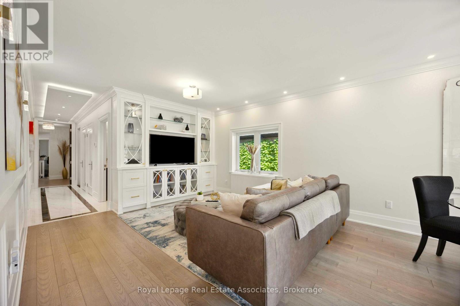 2 - 27 Glen Elm Avenue, Toronto, Ontario  M4T 1T9 - Photo 10 - C12396963