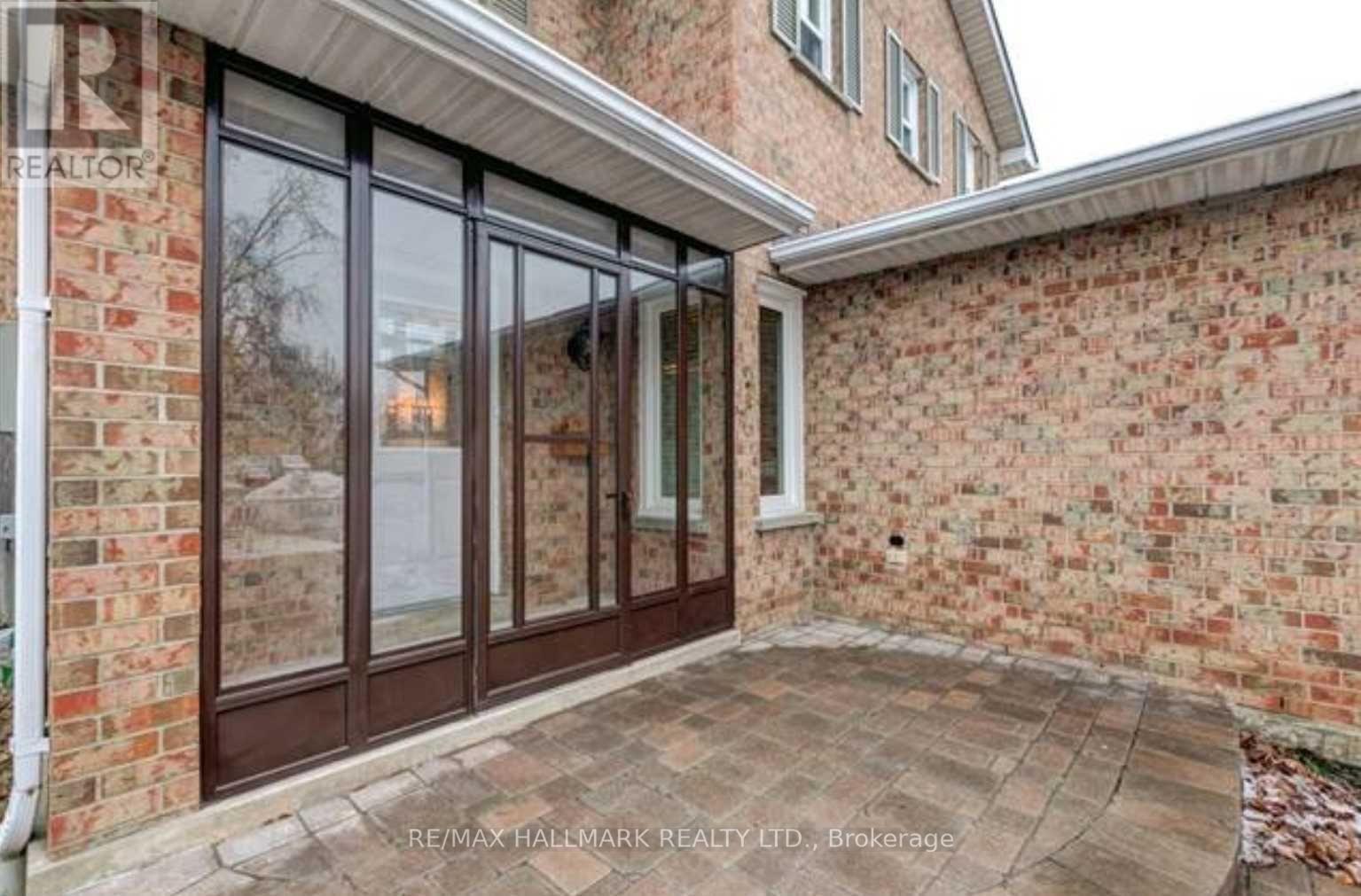 11 Empson Court, Ajax, Ontario  L1S 3Y3 - Photo 3 - E12396774
