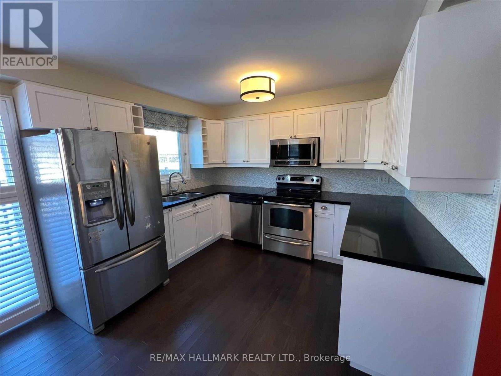 11 Empson Court, Ajax, Ontario  L1S 3Y3 - Photo 5 - E12396774