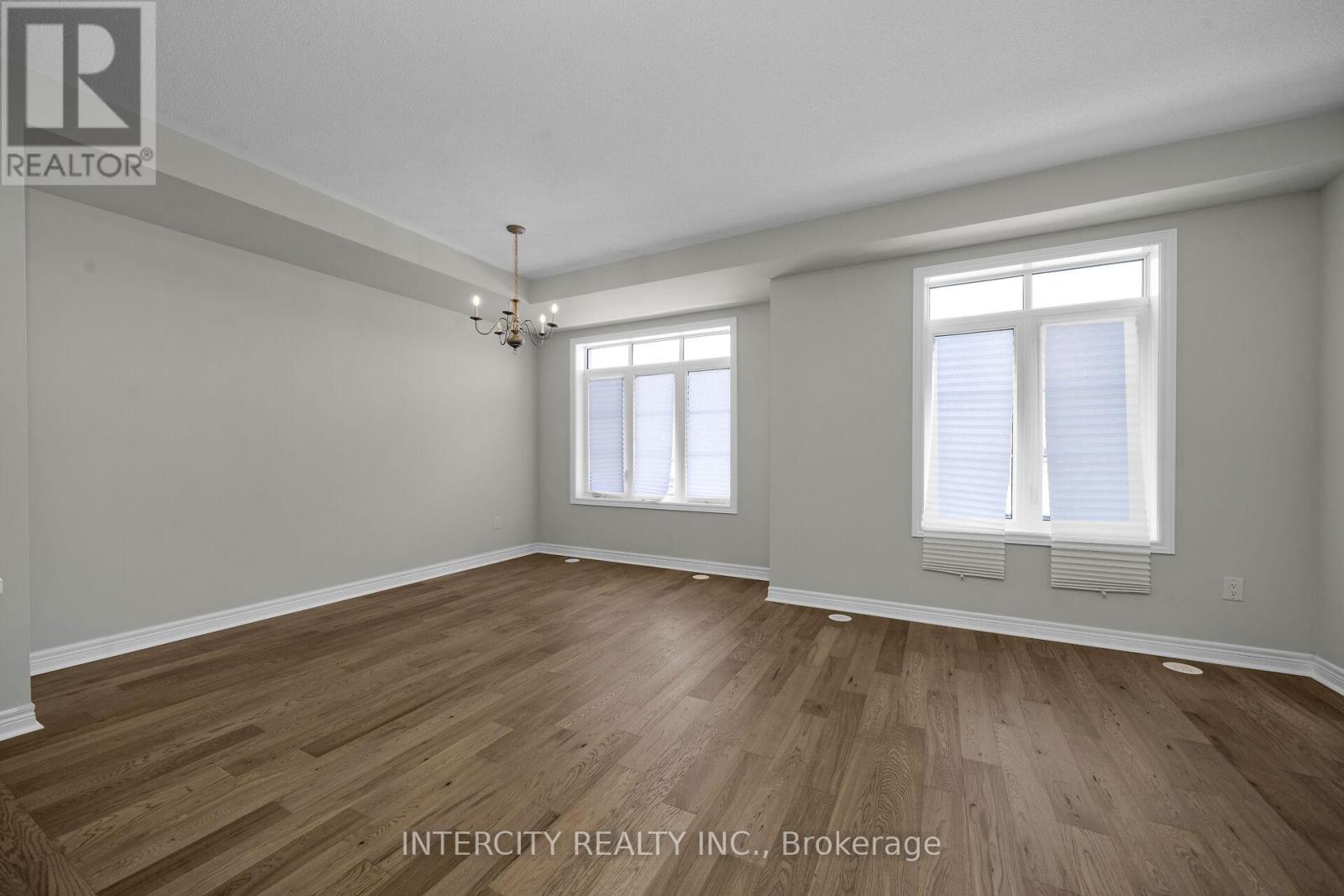 323 Inspire Boulevard, Brampton, Ontario  L6R 4E6 - Photo 15 - W12386432