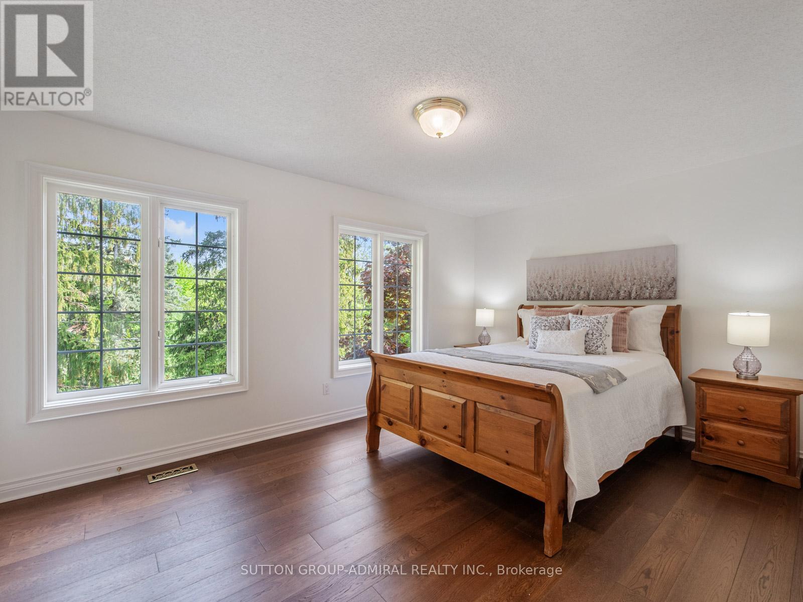 8 Tivoli Avenue, Richmond Hill, Ontario  L4C 0C6 - Photo 22 - N12396899