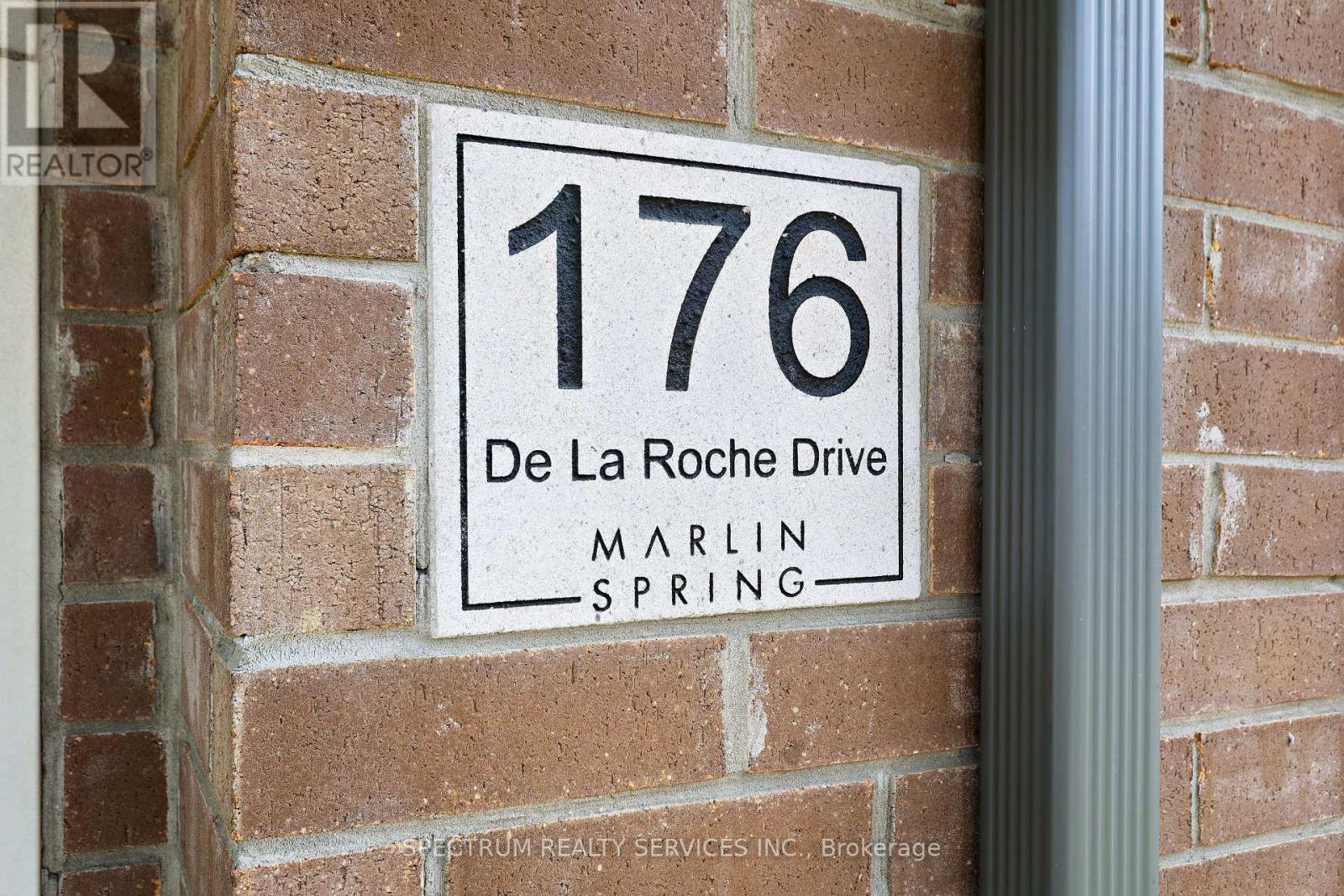 176 De La Roche Drive, Vaughan, Ontario  L4H 5G4 - Photo 2 - N12396941