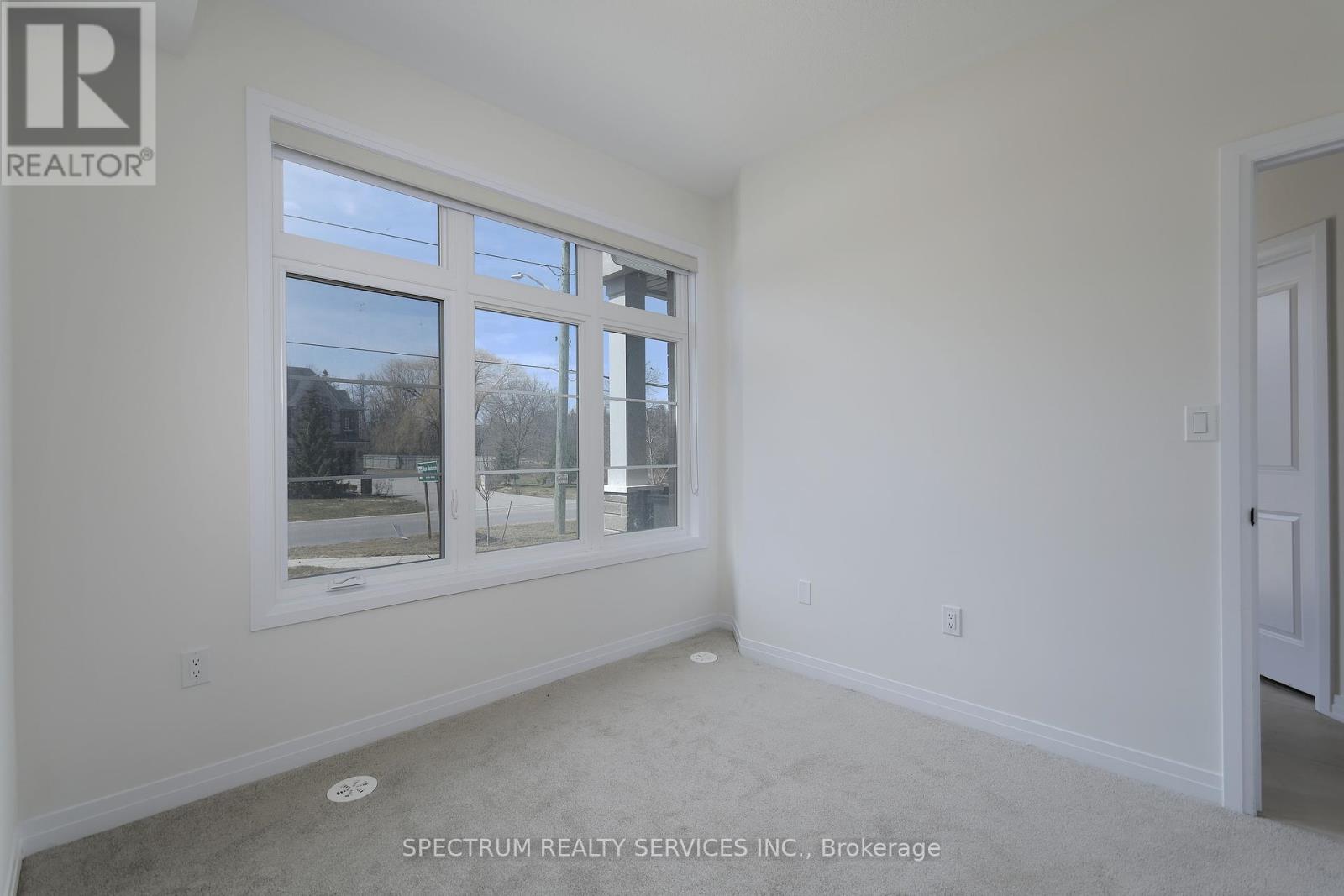 176 De La Roche Drive, Vaughan, Ontario  L4H 5G4 - Photo 32 - N12396941
