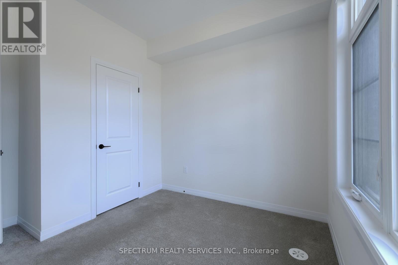 176 De La Roche Drive, Vaughan, Ontario  L4H 5G4 - Photo 33 - N12396941
