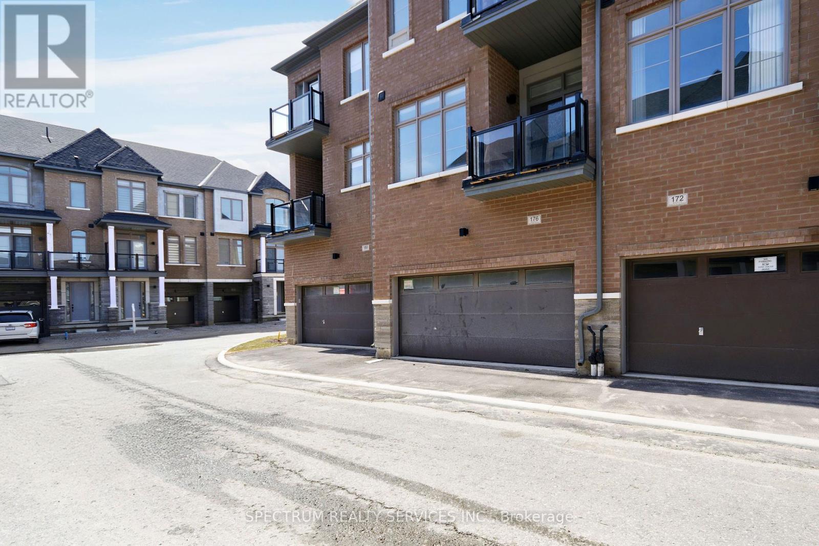 176 De La Roche Drive, Vaughan, Ontario  L4H 5G4 - Photo 41 - N12396941