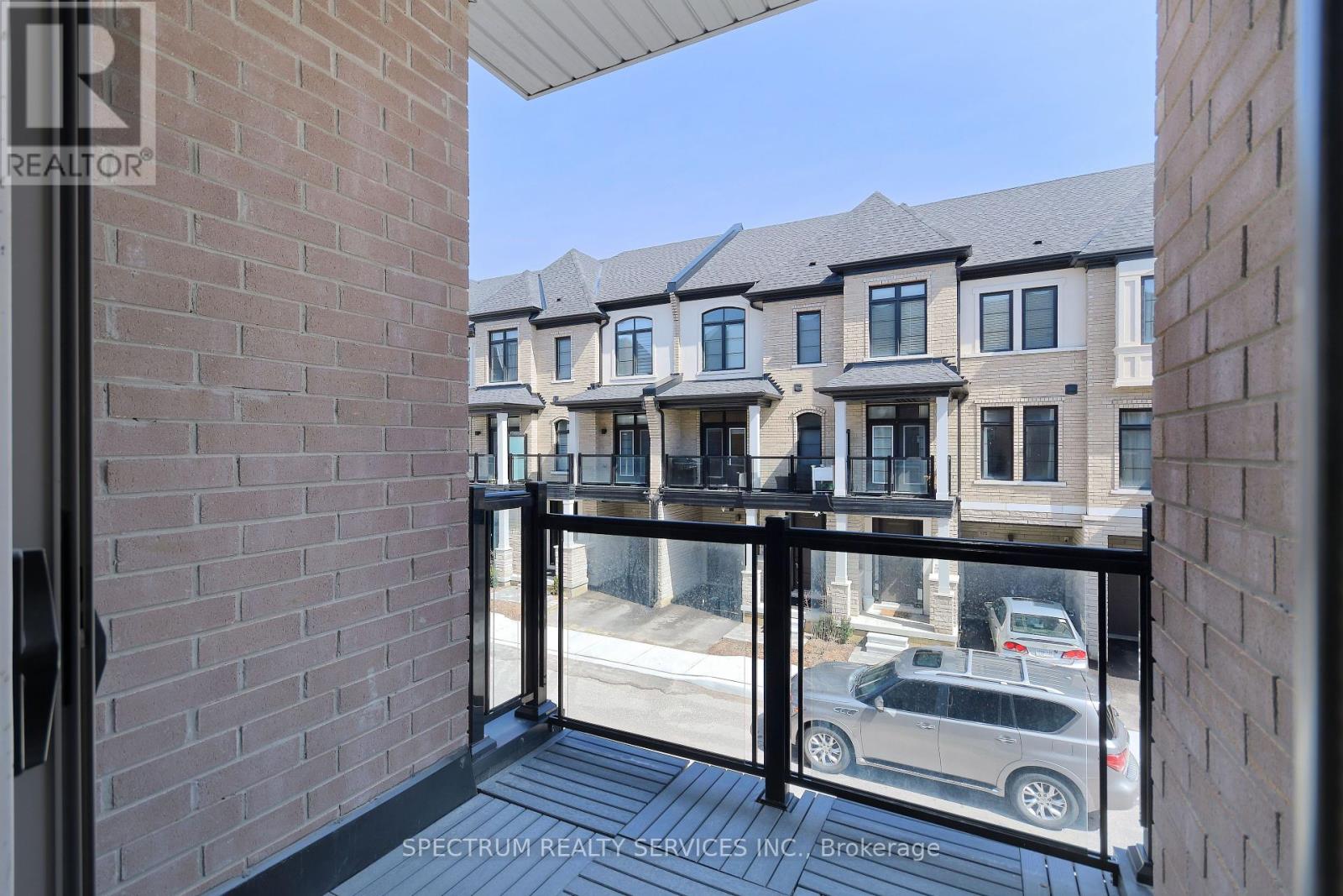 176 De La Roche Drive, Vaughan, Ontario  L4H 5G4 - Photo 8 - N12396941