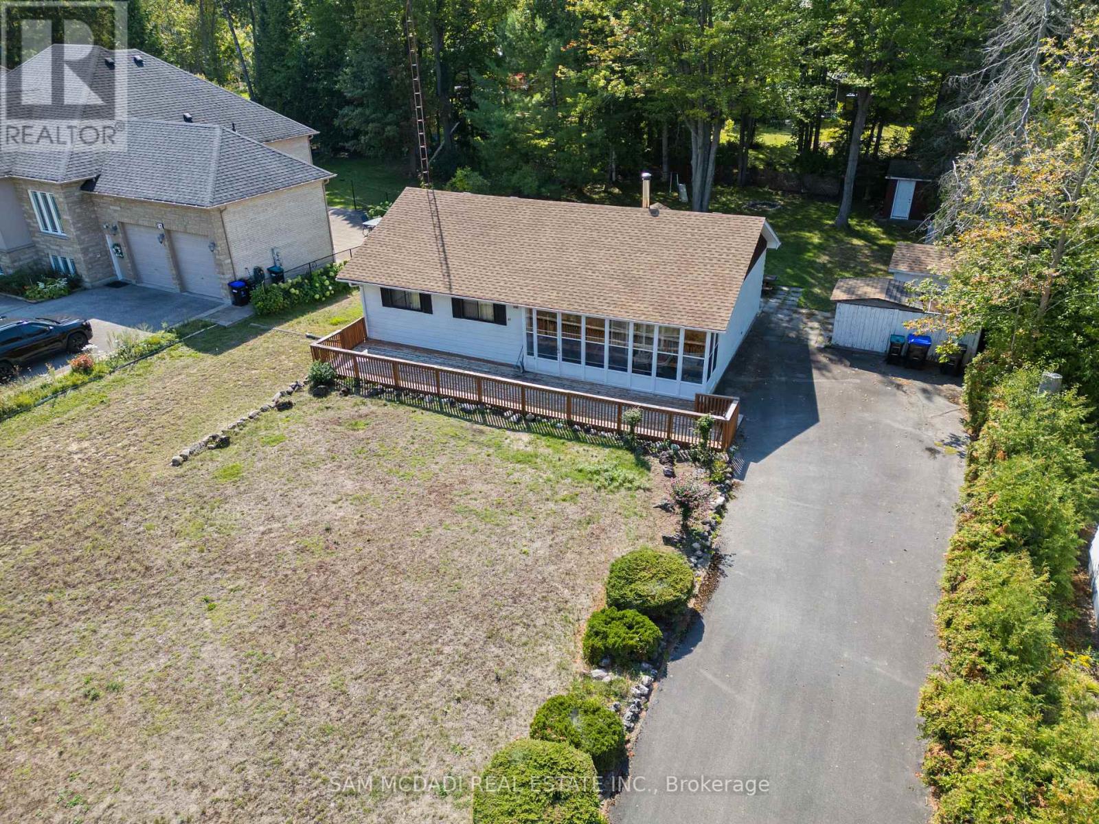 Property at 68 41ST STREET S image 1