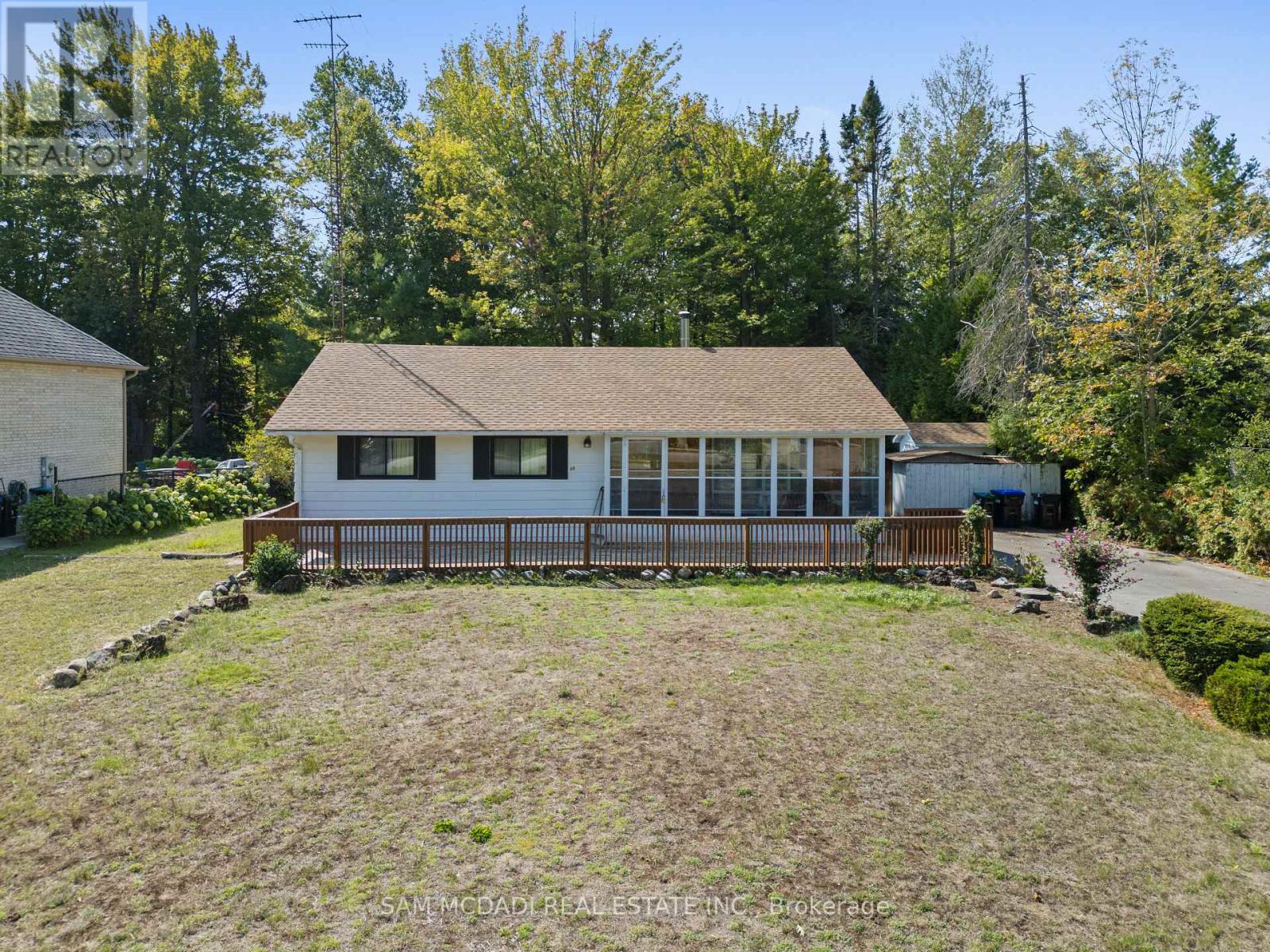 Property at 68 41ST STREET S image 4