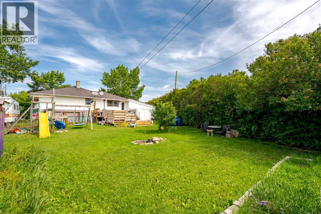 841 E Nanton Street, Carstairs, Alberta  T0M 0N0 - Photo 29 - A2234947