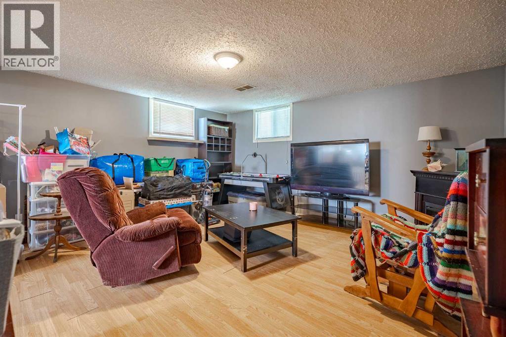 841 E Nanton Street, Carstairs, Alberta  T0M 0N0 - Photo 25 - A2234947