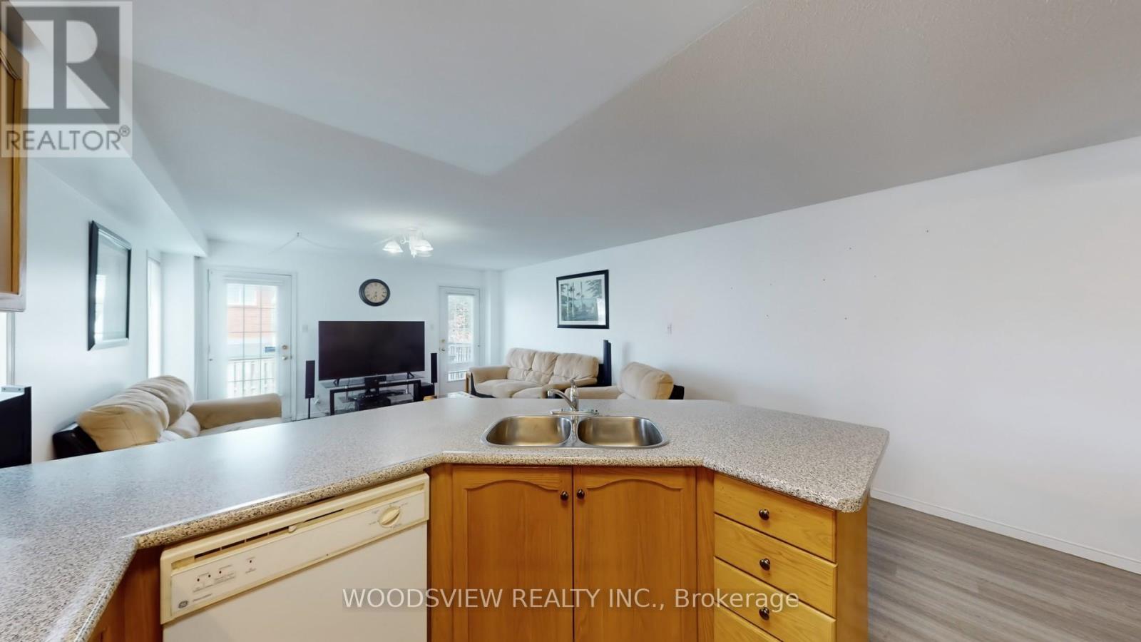 1171 Foxglove Place, Mississauga, Ontario  L5V 2N1 - Photo 7 - W12396915