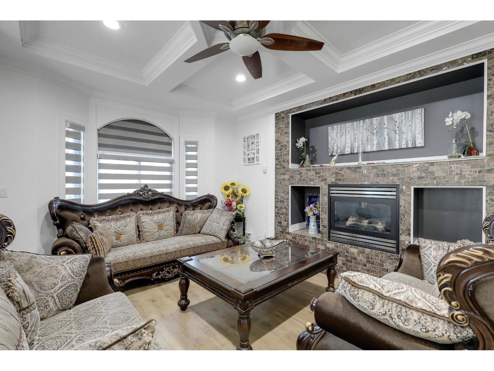 Property at 7621 140 STREET image 5