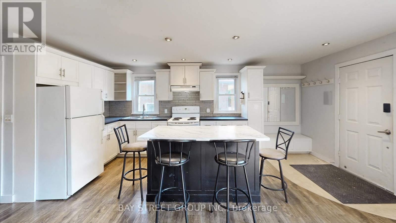 24 Empire Street, London East (East G), Ontario  N5Y 1G7 - Photo 11 - X12396833