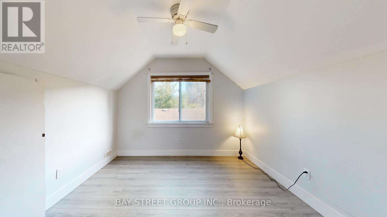 24 Empire Street, London East (East G), Ontario  N5Y 1G7 - Photo 31 - X12396833