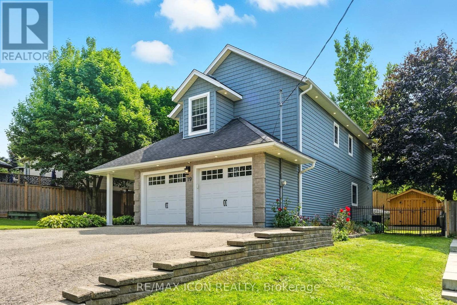 19 Mitchell Street, North Dumfries, Ontario  N0B 1E0 - Photo 4 - X12396910