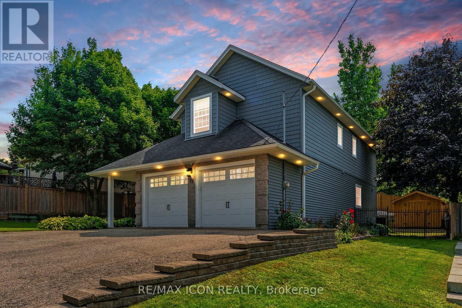 19 Mitchell Street, North Dumfries, Ontario  N0B 1E0 - Photo 5 - X12396910