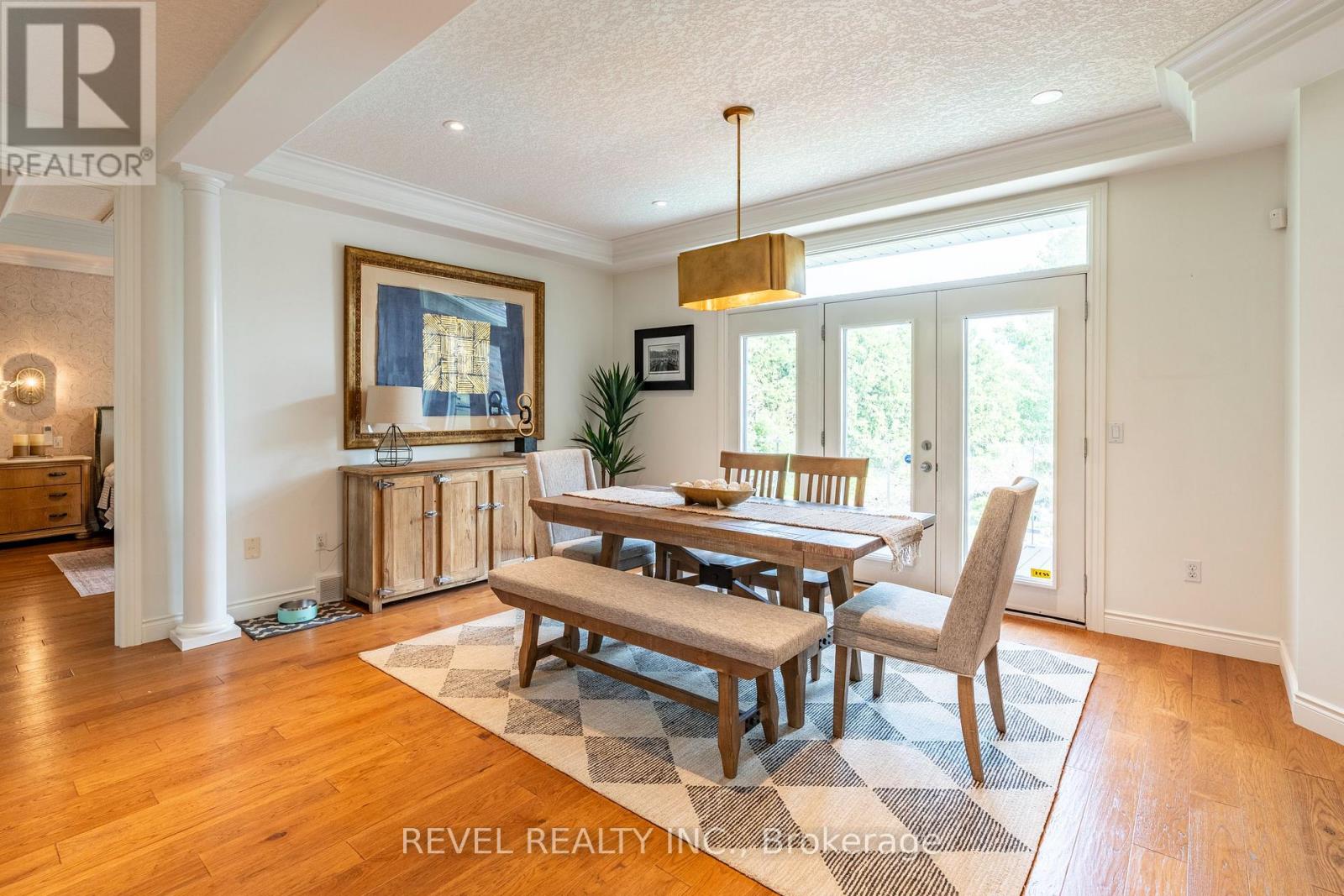 333 Milla Court, Waterloo, Ontario  N2L 6N4 - Photo 8 - X12396932