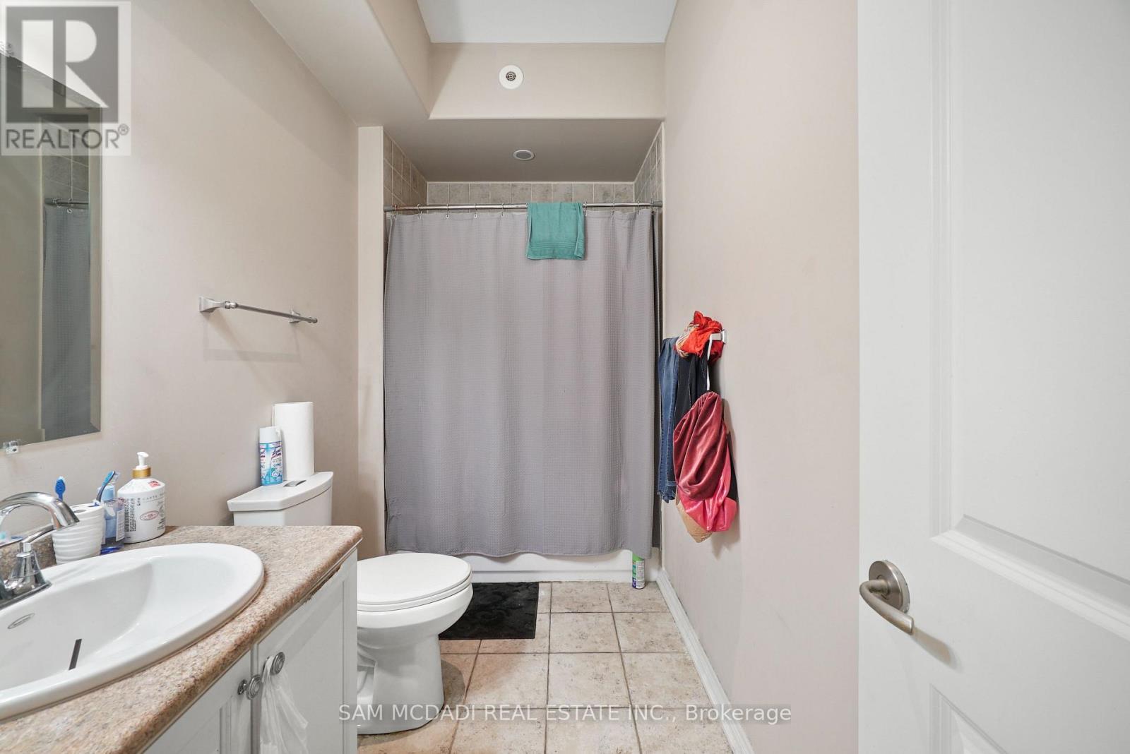 303 - 6928 Ailanthus Avenue, Niagara Falls (Arad/fallsview), Ontario  L2G 4C8 - Photo 12 - X12396935