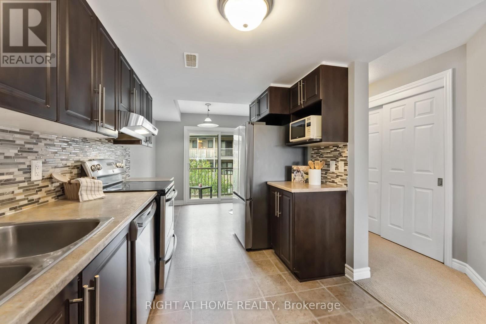 25 - 62 Argent Private, Ottawa, Ontario  K2K 0H2 - Photo 6 - X12353074