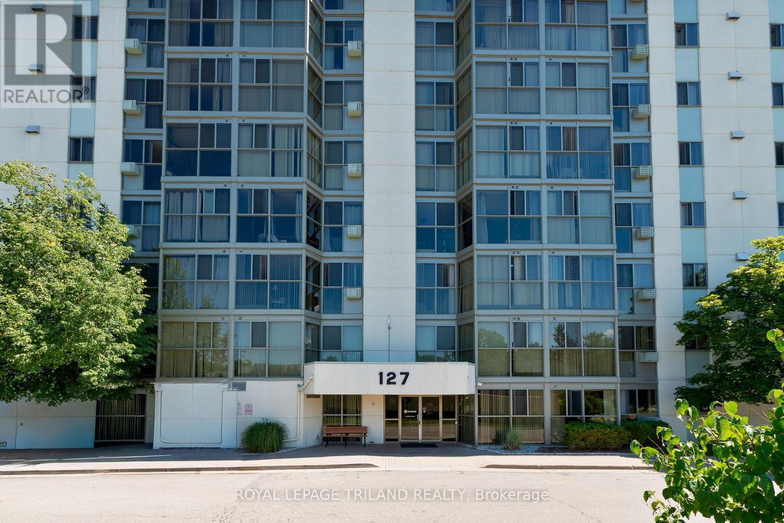 802 - 127 Belmont Drive, London South, Ontario  N6J 4J7 - Photo 1 - X12397104