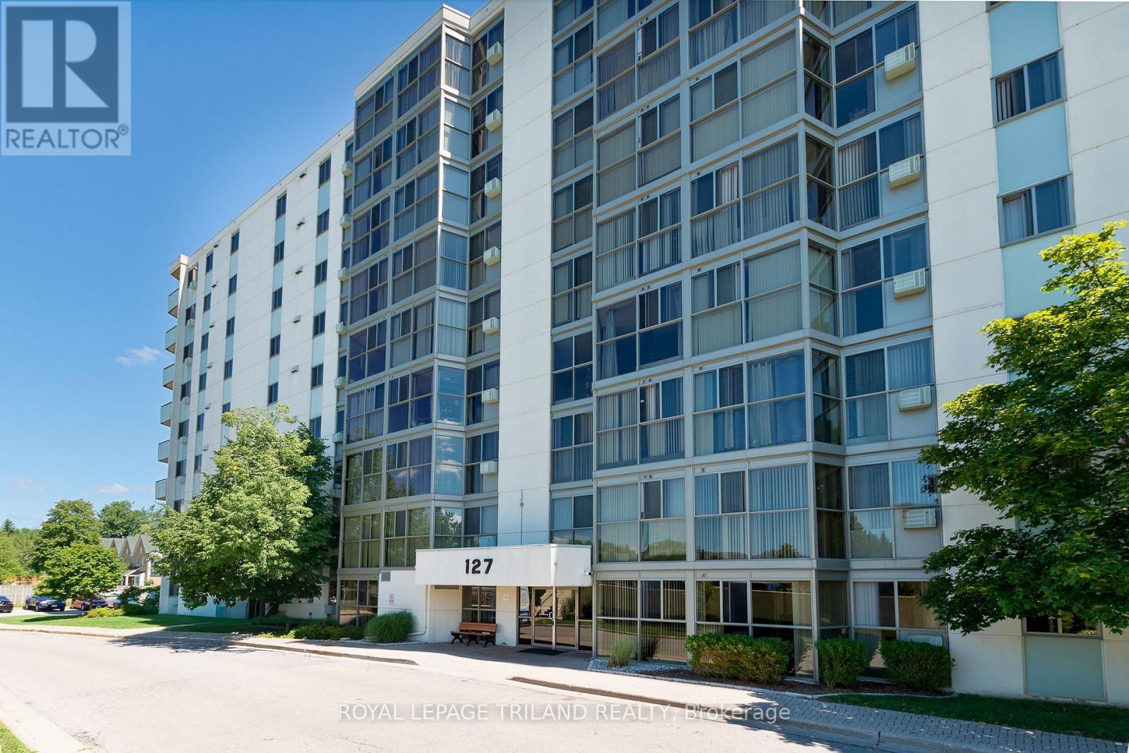 802 - 127 Belmont Drive, London South, Ontario  N6J 4J7 - Photo 2 - X12397104