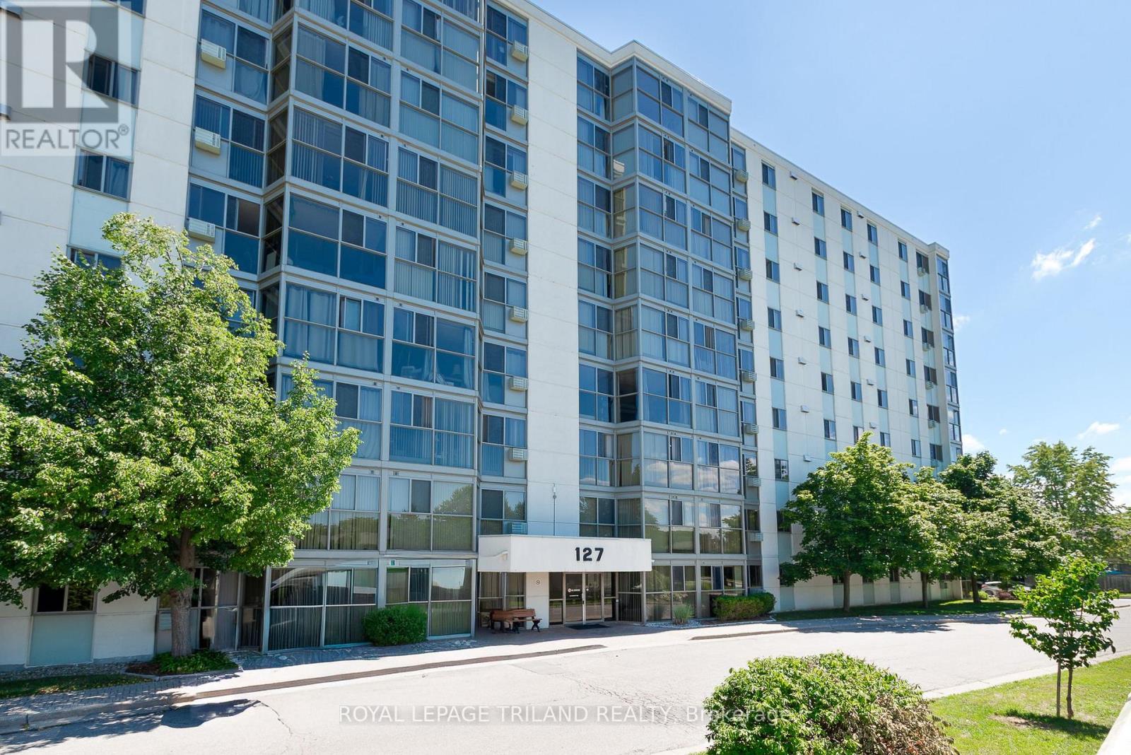 802 - 127 Belmont Drive, London South, Ontario  N6J 4J7 - Photo 3 - X12397104