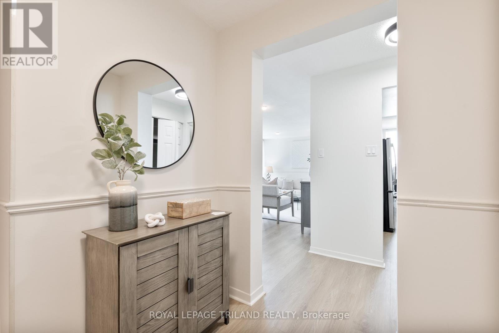 802 - 127 Belmont Drive, London South, Ontario  N6J 4J7 - Photo 7 - X12397104