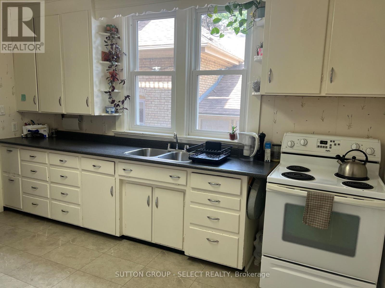 512 William Street, London East, Ontario  N6B 3E6 - Photo 18 - X12397125