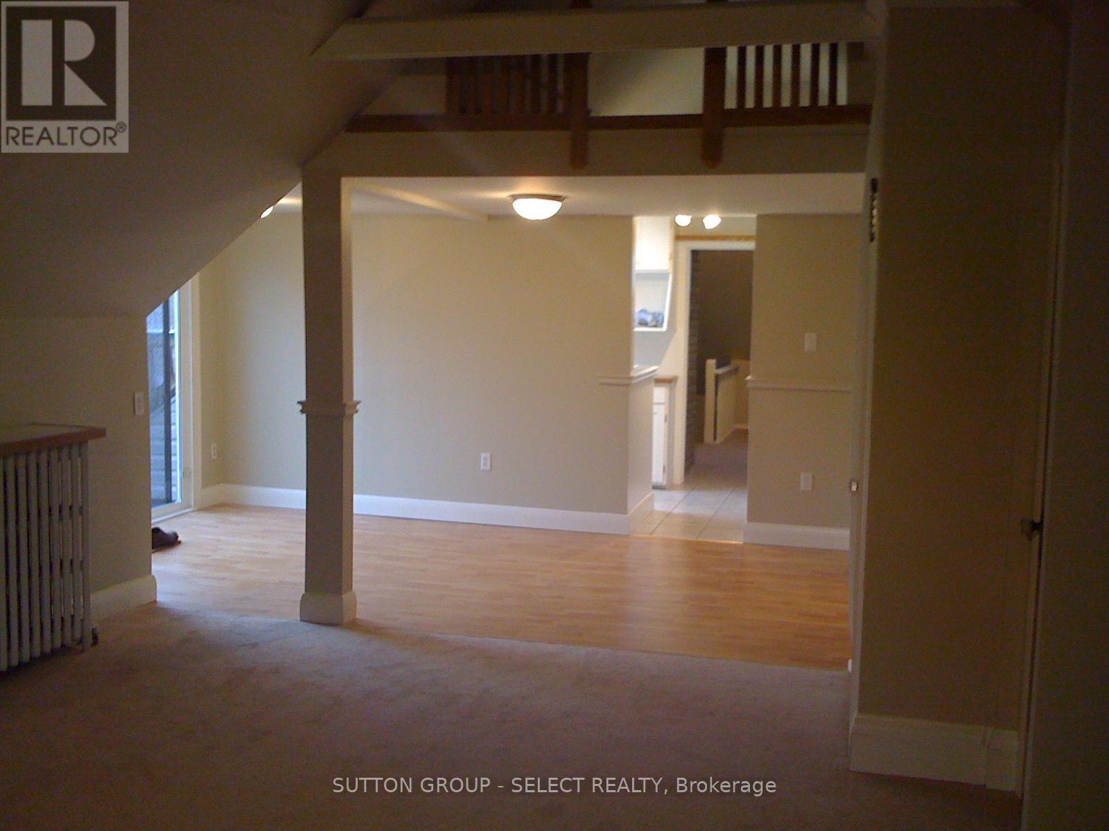 512 William Street, London East, Ontario  N6B 3E6 - Photo 9 - X12397125
