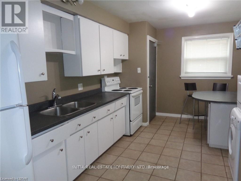 Upper - 83 Britannia Avenue, London North, Ontario  N6H 2J3 - Photo 5 - X12397171