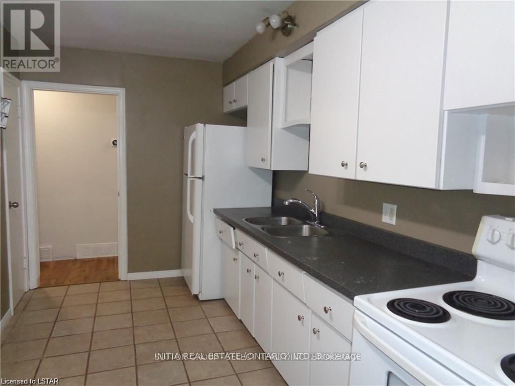 Upper - 83 Britannia Avenue, London North, Ontario  N6H 2J3 - Photo 6 - X12397171