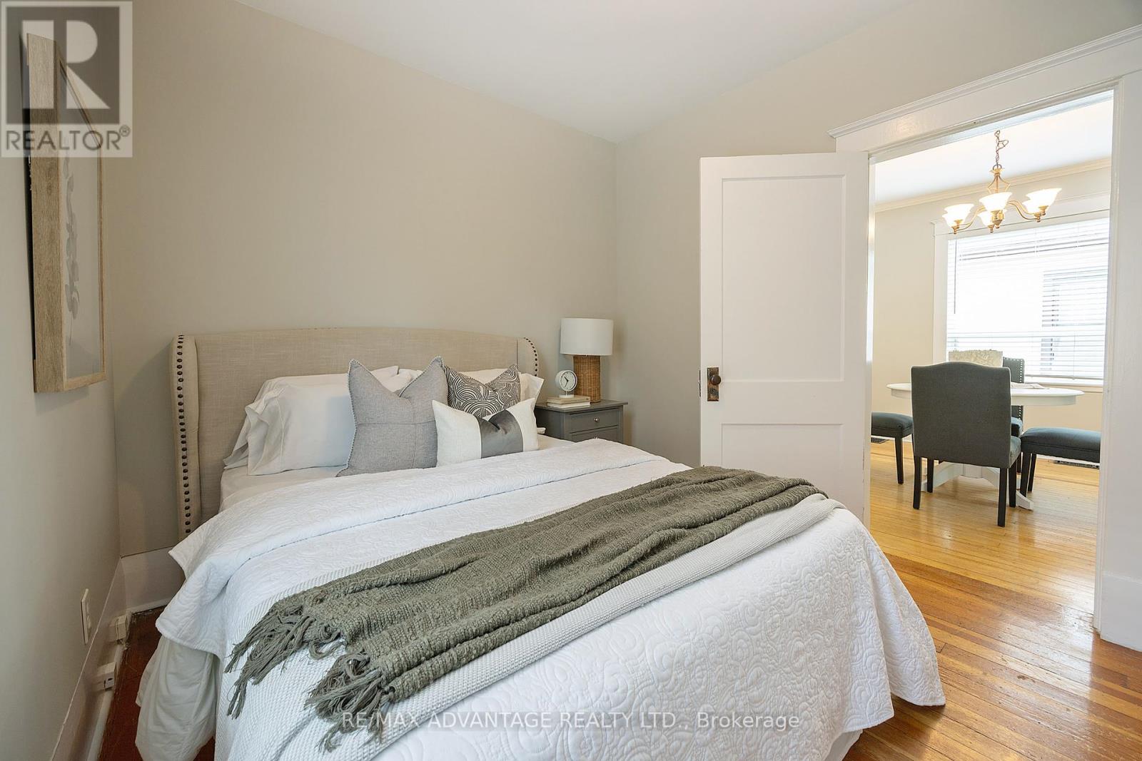 30 Langarth Street E, London South, Ontario  N6C 1Z1 - Photo 10 - X12397176