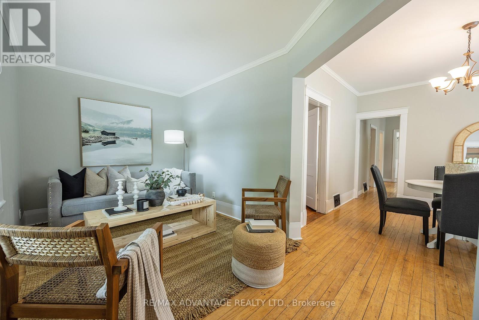 30 Langarth Street E, London South, Ontario  N6C 1Z1 - Photo 5 - X12397176