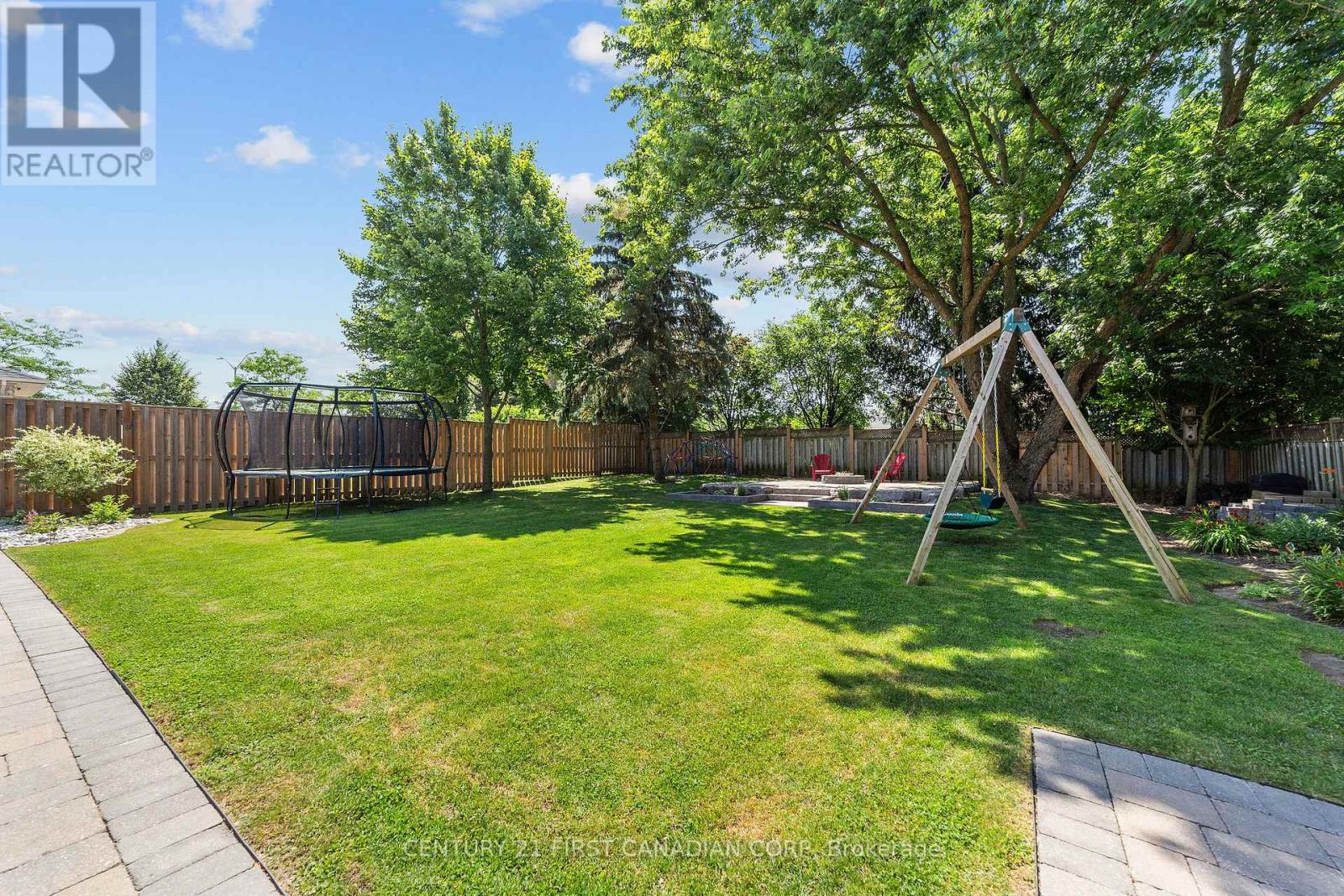 512 Rosecliffe Terrace, London South, Ontario  N6K 4H5 - Photo 12 - X12397295